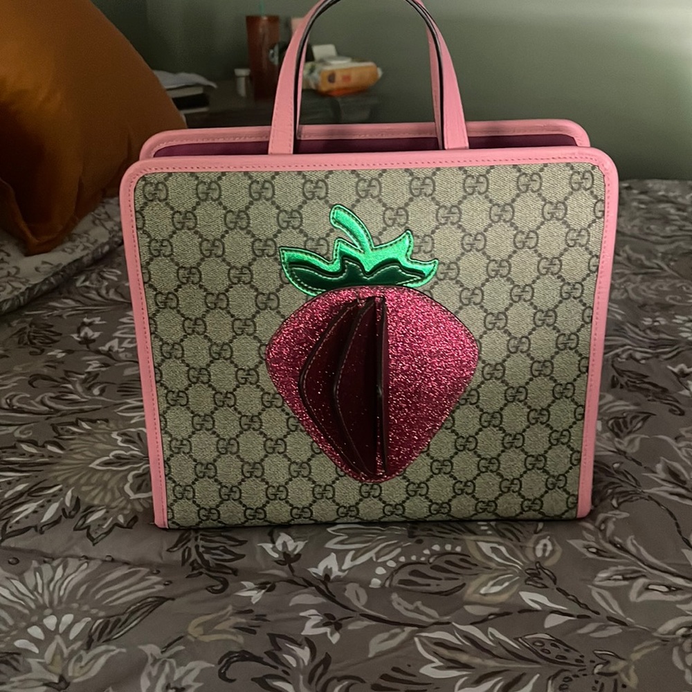 Girls strawberry Gucci Bag